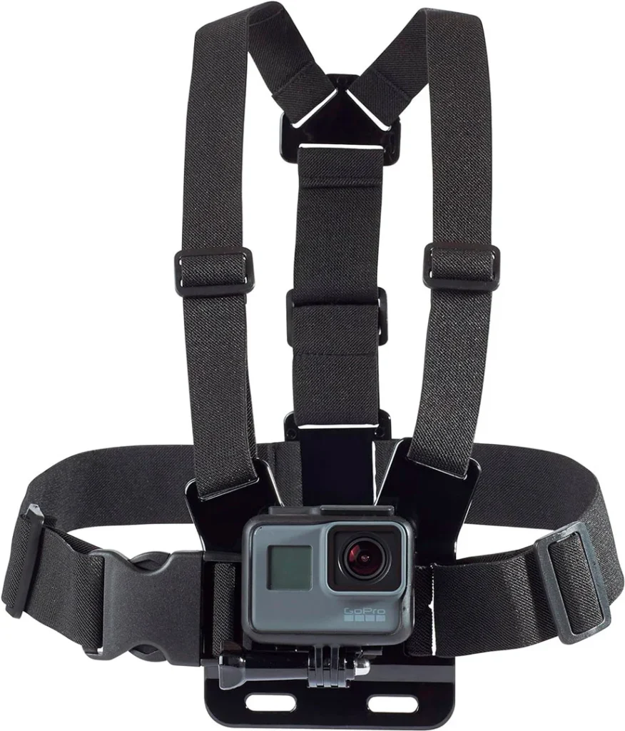 Arnés para cámara GoPro, color negro, de la línea Amazon Basics